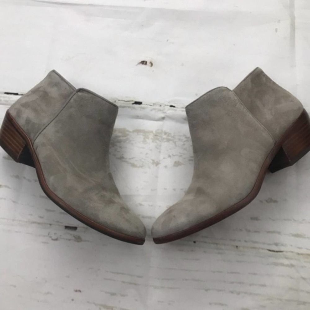 Sam Edelman Petty Taupe Gray Suede Low Heel Ankle Booties womens 6